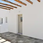 Milis * Adamantas (Milos)