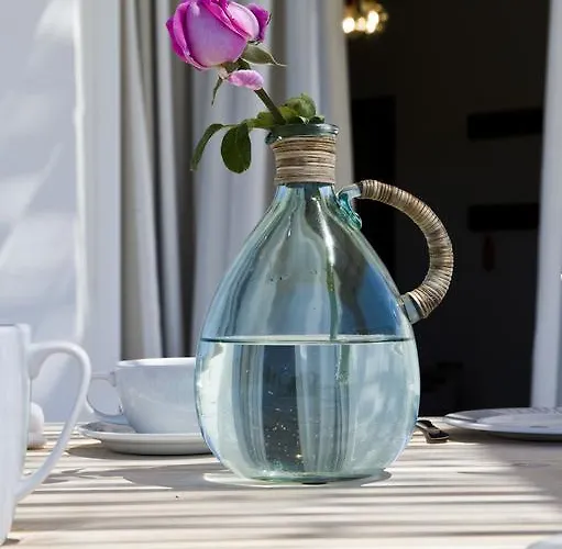 Milis Houses Adamantas (Milos)